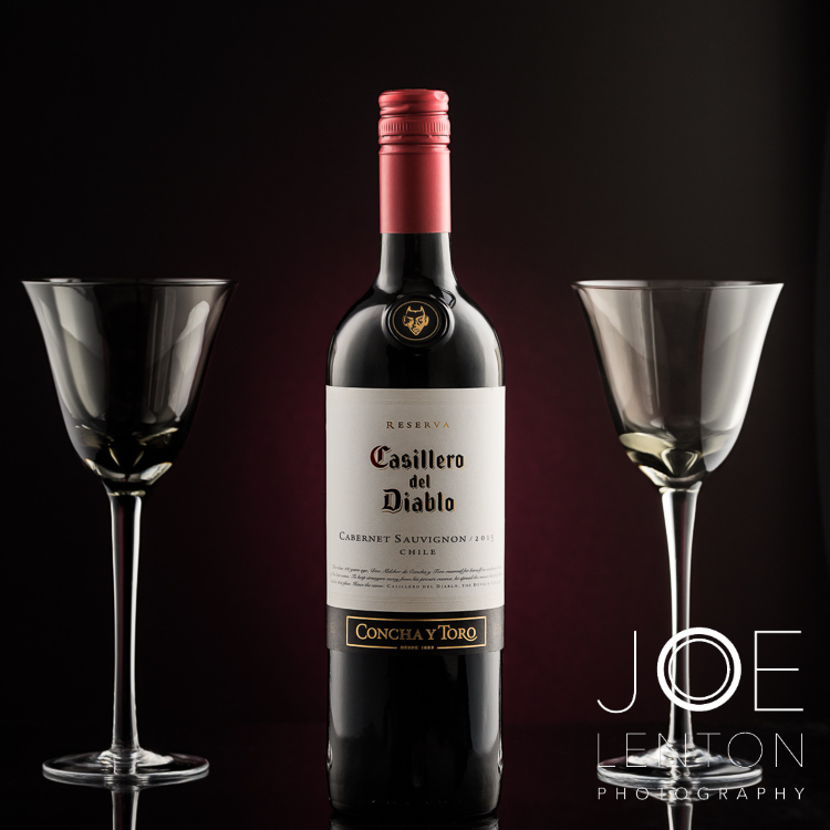 product-photography-drink-photography-red-wine-bottle-glasses