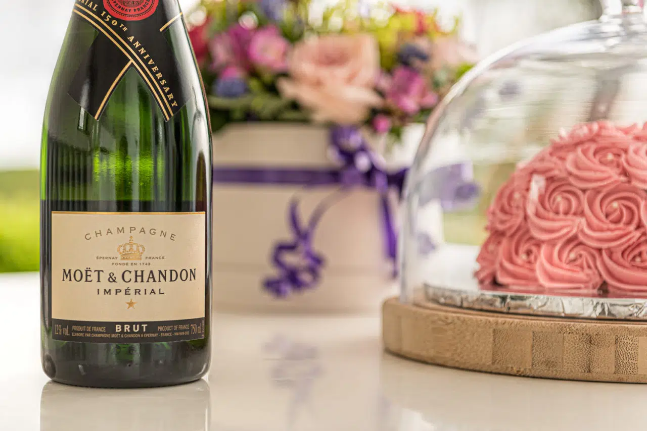 Luxury Property Photography - The Windmill Suffolk - Luxury Champagne & Cake package