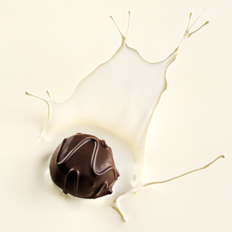 Chocolate with Cream Splash - Creative Chocolate Photography