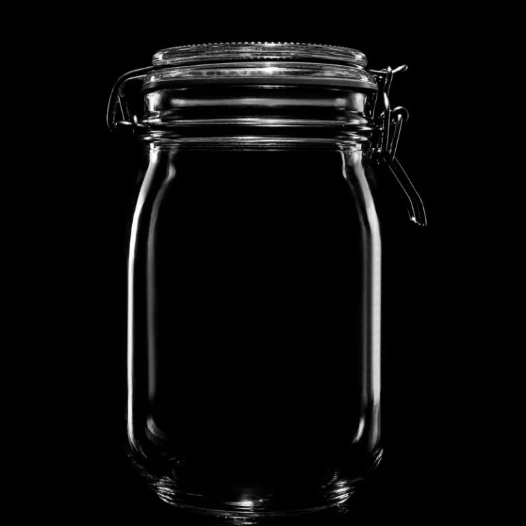 Kilner jar with illuminated outline